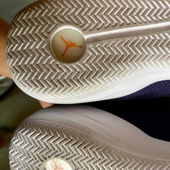 Jordan 9.5 Men shoes lightly used - Picture 6 of 6